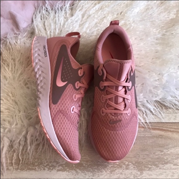 NWT Nike Legend React Pink - Picture 6 of 8